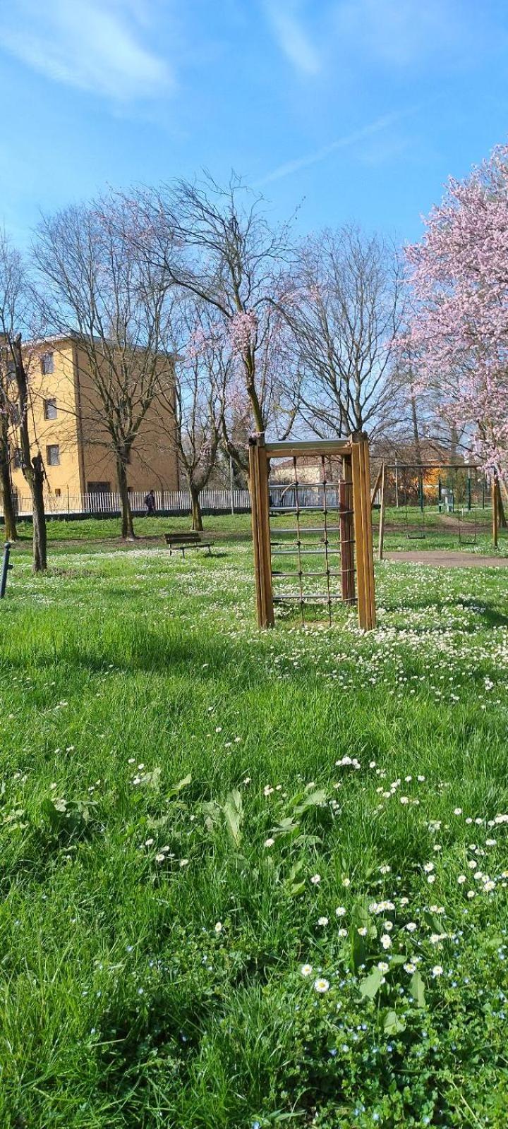Shanti Ca' Casa Indipendente Con Giardino Lacchiarella Exterior photo